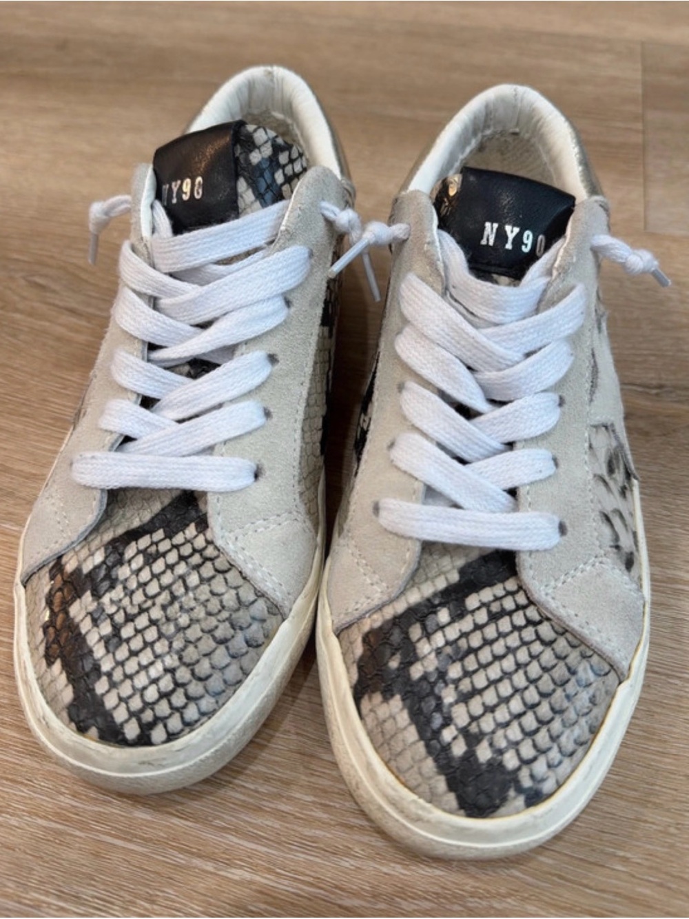 Steve Madden White & Black Snake-Print Low-Top Sneakers - Picture 2 of 4